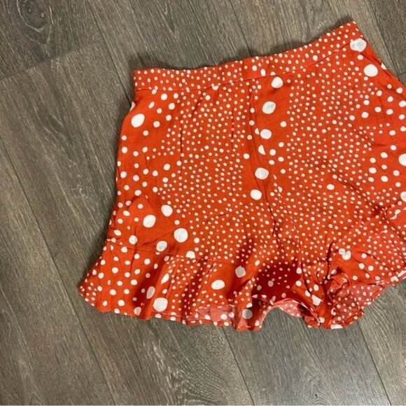 The Fifth Label Peppers Short Rust Pebble Red Crepe Ruffles high rise Medium - Picture 6 of 13